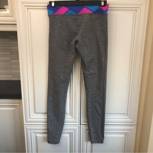 Reversible Ivivva by Lululemon girls leggings 🍋 - Picture 6 of 12